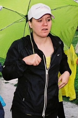 12 Best Pictures of Kelly Clarkson Without Makeup