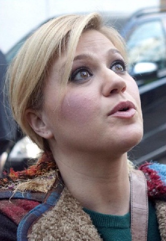 12 Best Pictures of Kelly Clarkson Without Makeup