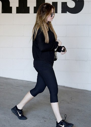 12 Recent Pictures of Khloe Kardashian Without Makeup