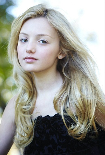 10 Unseen Pictures of Peyton List Without Makeup