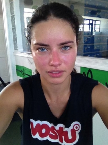 9 Pictures Of Adriana Lima Without Makeup | I Fashion Styles