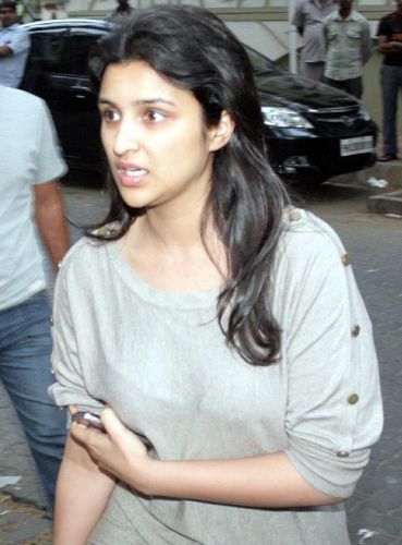 9 Unseen Pictures of Parineeti Chopra Without Makeup