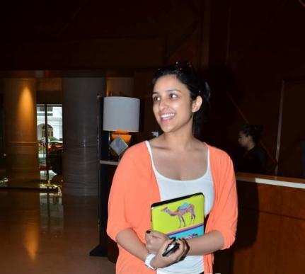 9 Unseen Pictures of Parineeti Chopra Without Makeup