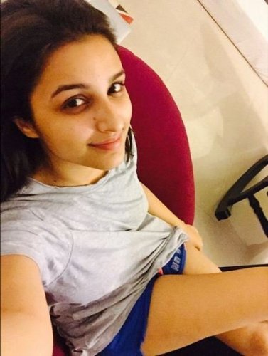 9 Unseen Pictures of Parineeti Chopra Without Makeup
