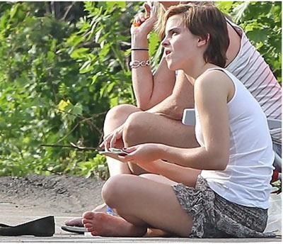 9 Unseen Pictures Of Emma Watson Without Makeup