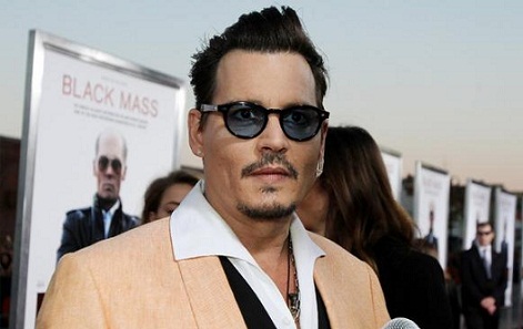 13 Sensational Pictures of Johnny Depp Without Makeup