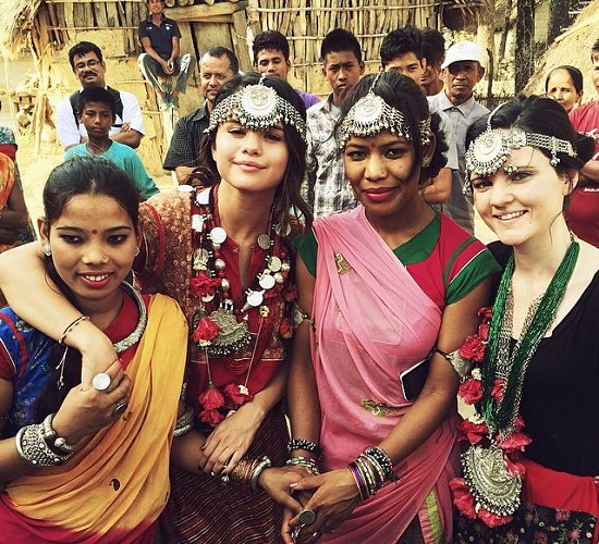 20+ Unseen Pictures of Selena Gomez Without Makeup