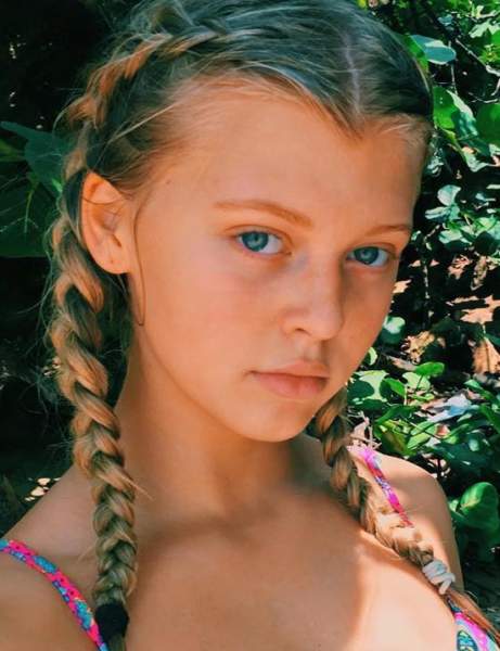 10 Unseen Pics of Loren Gray Without Makeup