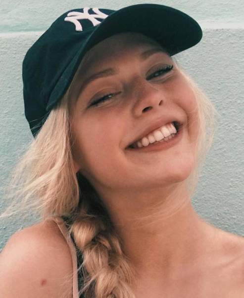 10 Unseen Pics of Loren Gray Without Makeup