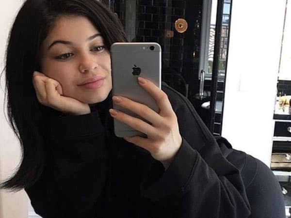 20 Amazing Pictures of Kylie Jenner without Makeup | I Fashion Styles