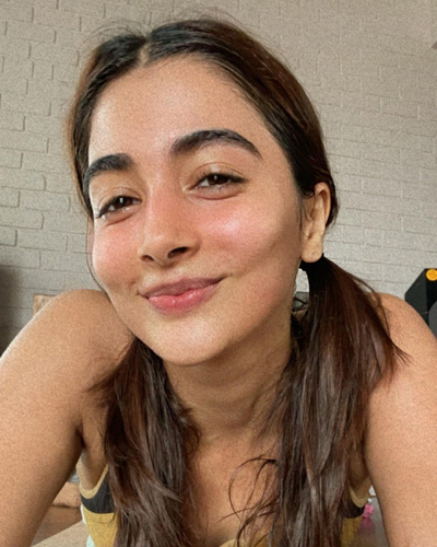 22 Natural Pooja Hedge Without Makeup Pictures