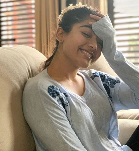 Top 22 Without Makeup Photos of Rashmika Mandana