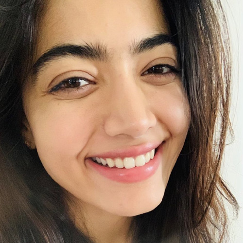 Top 22 Without Makeup Photos of Rashmika Mandana