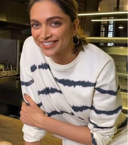 20 Latest Pictures of Deepika Padukone without Makeup