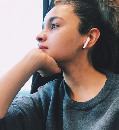 15 Latest Alia Bhatt without Makeup Pictures In 2023