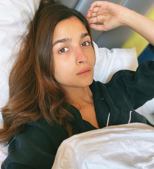 15 Latest Alia Bhatt without Makeup Pictures In 2023