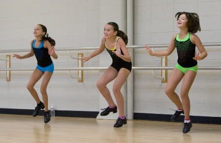 9 Best Dance Based Fitness Workouts for Men and Women