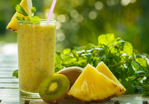 9 Best Natural Vegetable and Fruit Juices for Colon Cleansing