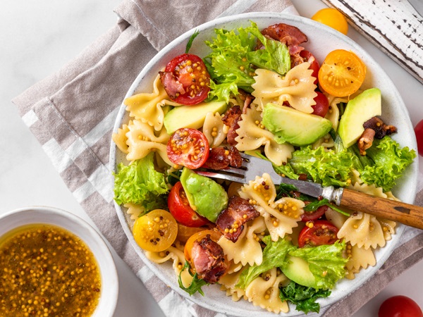 15 Most Famous and Tastiest Types of Salads to Try!