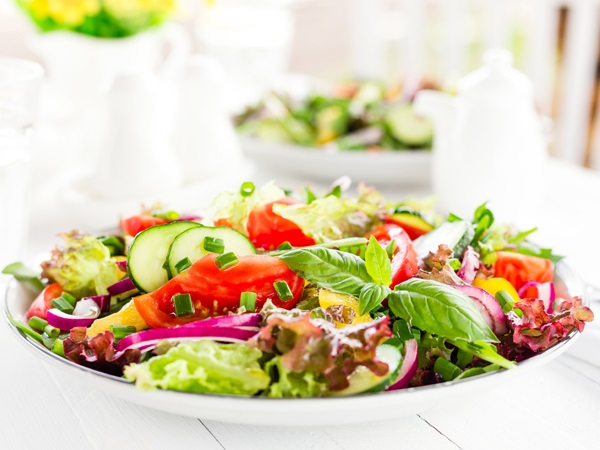 15 Most Famous and Tastiest Types of Salads to Try!