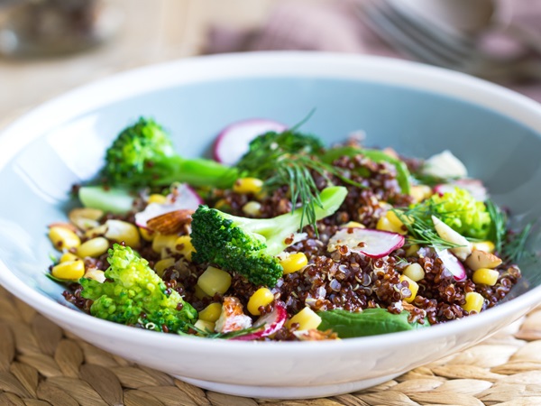 15 Most Famous and Tastiest Types of Salads to Try!