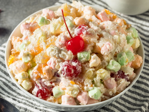 15 Most Famous and Tastiest Types of Salads to Try!