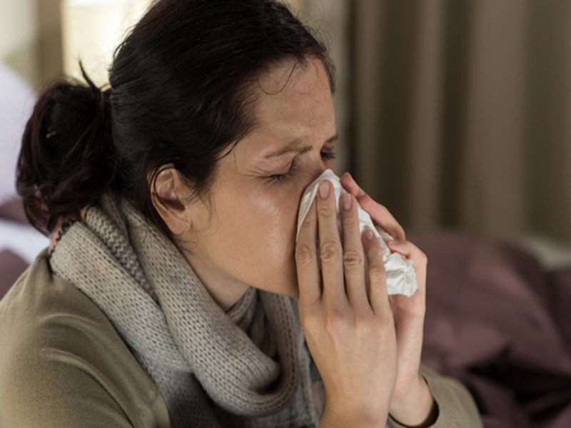 9 Best Home Remedies for Cold and Fever In Adults and Child