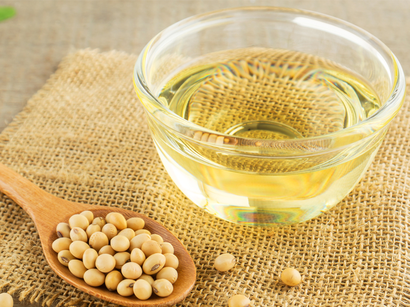 10 Best Soybean Oil Benefits For Skin, Hair &amp; Health