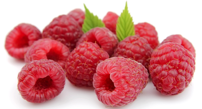 18 Benefits of Raspberries for Skin, Hair and Health