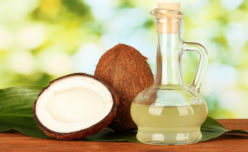 18 Amazing Benefits Of Coconut Oil For Skin, Hair &amp; Health !