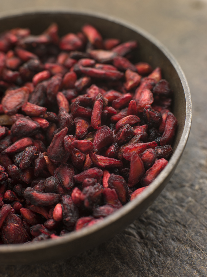 11 Best Pomegranate Seed Oil Benefits For Skin, Hair &amp; Health !