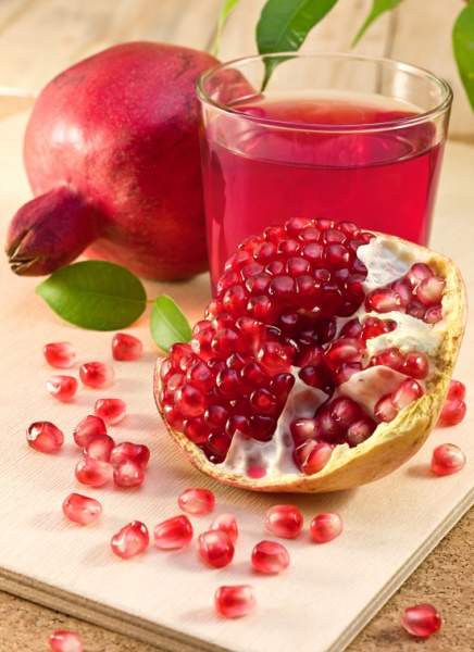 18 Best Pomegranate Juice Benefits For Skin, Hair &amp; Health !