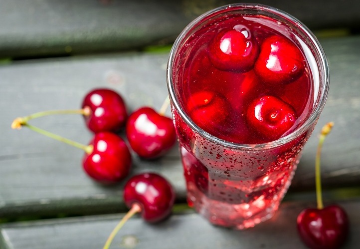 15 Amazing Cherry Juice Benefits For Skin, Hair &amp; Health !