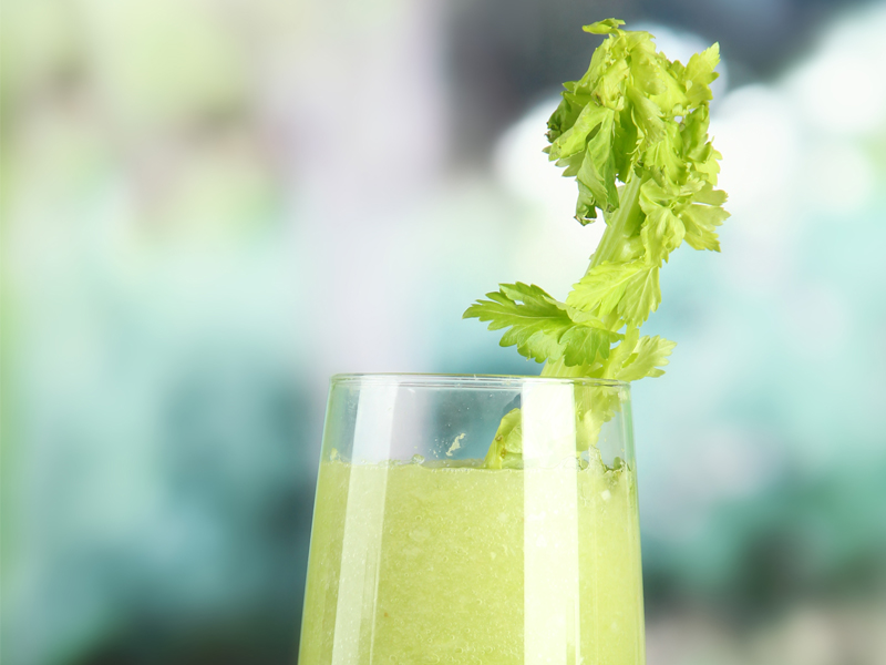 17 Best Celery Juice Benefits For Skin, Hair &amp; Health