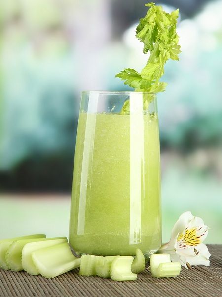 17 Best Celery Juice Benefits For Skin, Hair &amp; Health