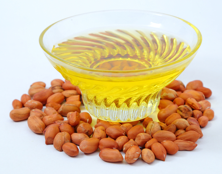 16 Best Peanut Oil Benefits (Mungfali Oil) For Health, Hair &amp; Skin