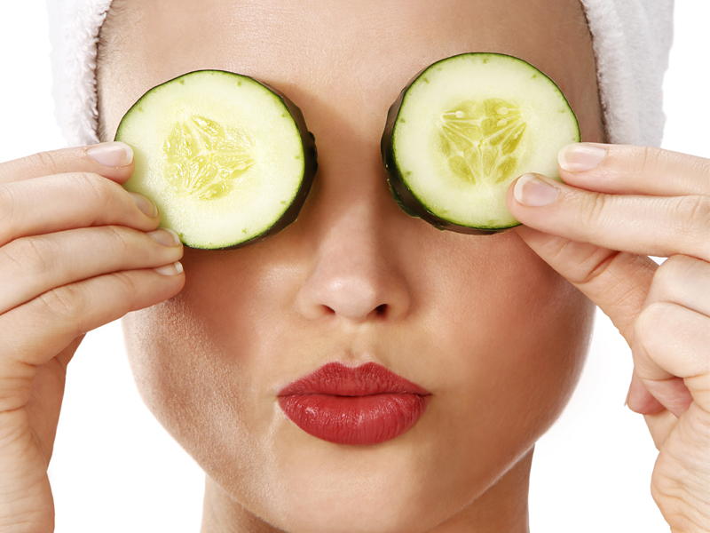 Cucumber for Eyes: How to Use and its Benefits | I Fashion Styles