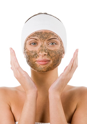 35 Amazing Multani Mitti Benefits For Face, Skin and Hair