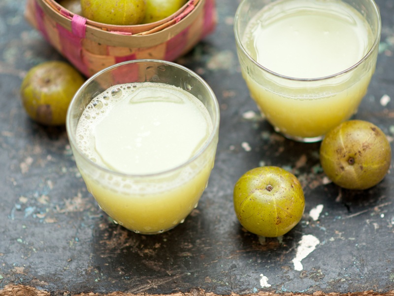 17 Shocking Amla Juice Side Effects On Skin and Health