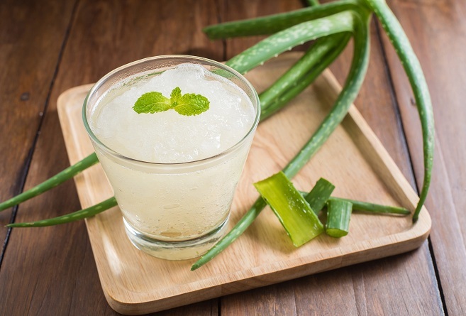 10 Amazing Benefits of Aloe Vera for Health, Hair and Skin