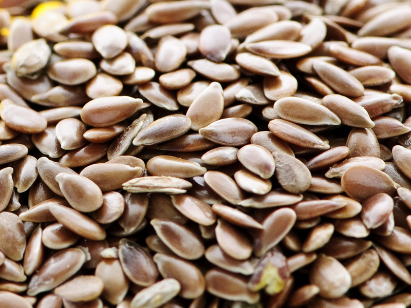 20+ Amazing Benefits of Flax Seeds for Health, Skin and Hair