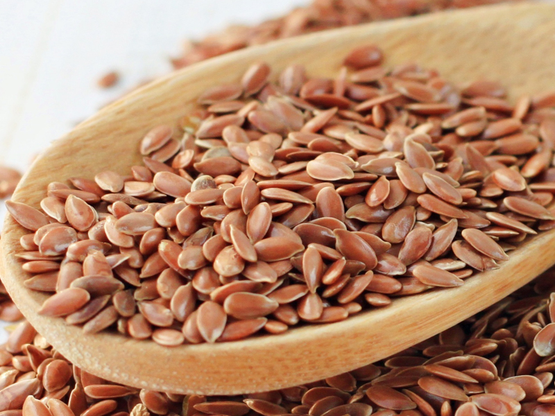 20+ Amazing Benefits of Flax Seeds for Health, Skin and Hair