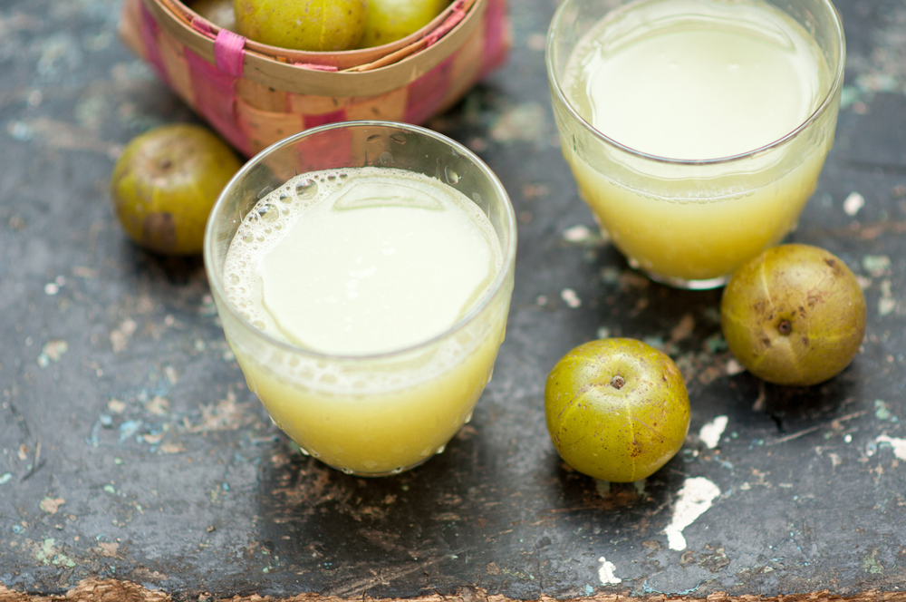 20 Amazing Amla Juice Benefits for Skin, Hair and Health
