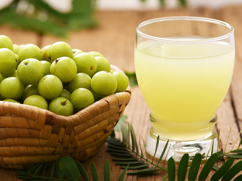 20 Amazing Amla Juice Benefits for Skin, Hair and Health