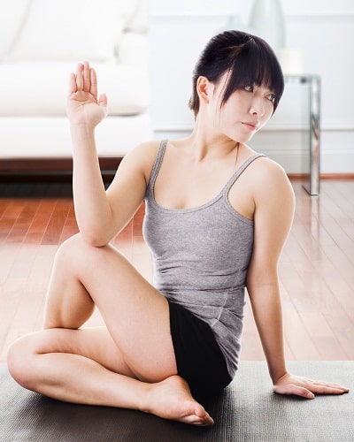 Om Yoga - Importance Benefits and Ways to Practice | I Fashion Styles