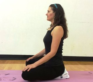 12 Best Yoga Asanas for Quick Relief from Shoulder Pain and Neck Pain