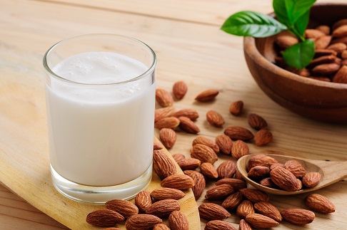 Almond Milk While Breastfeeding | I Fashion Styles