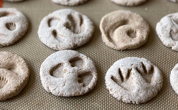 20 Creative Ideas for Easy Dinosaur Crafts for Preschoolers