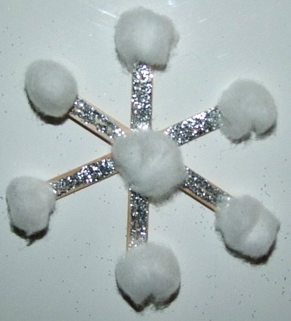 9 Easy Snowflake Craft Activities for Kids and Adults