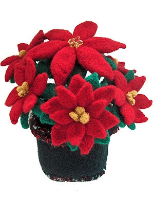 9 Creative Poinsettia Crafts to Make this Holiday Season